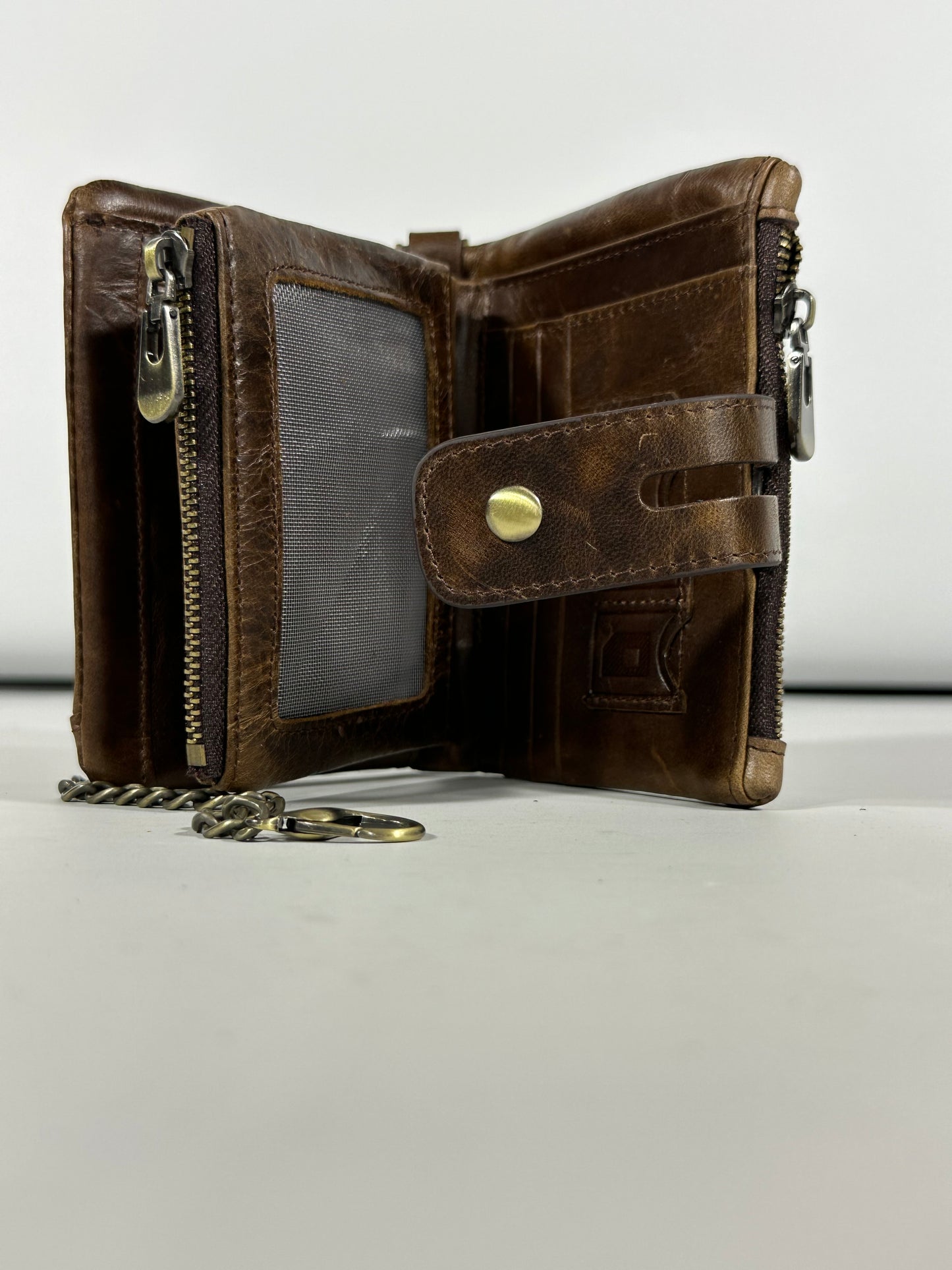 Plånbok med kedja  Mörkbrun Läder